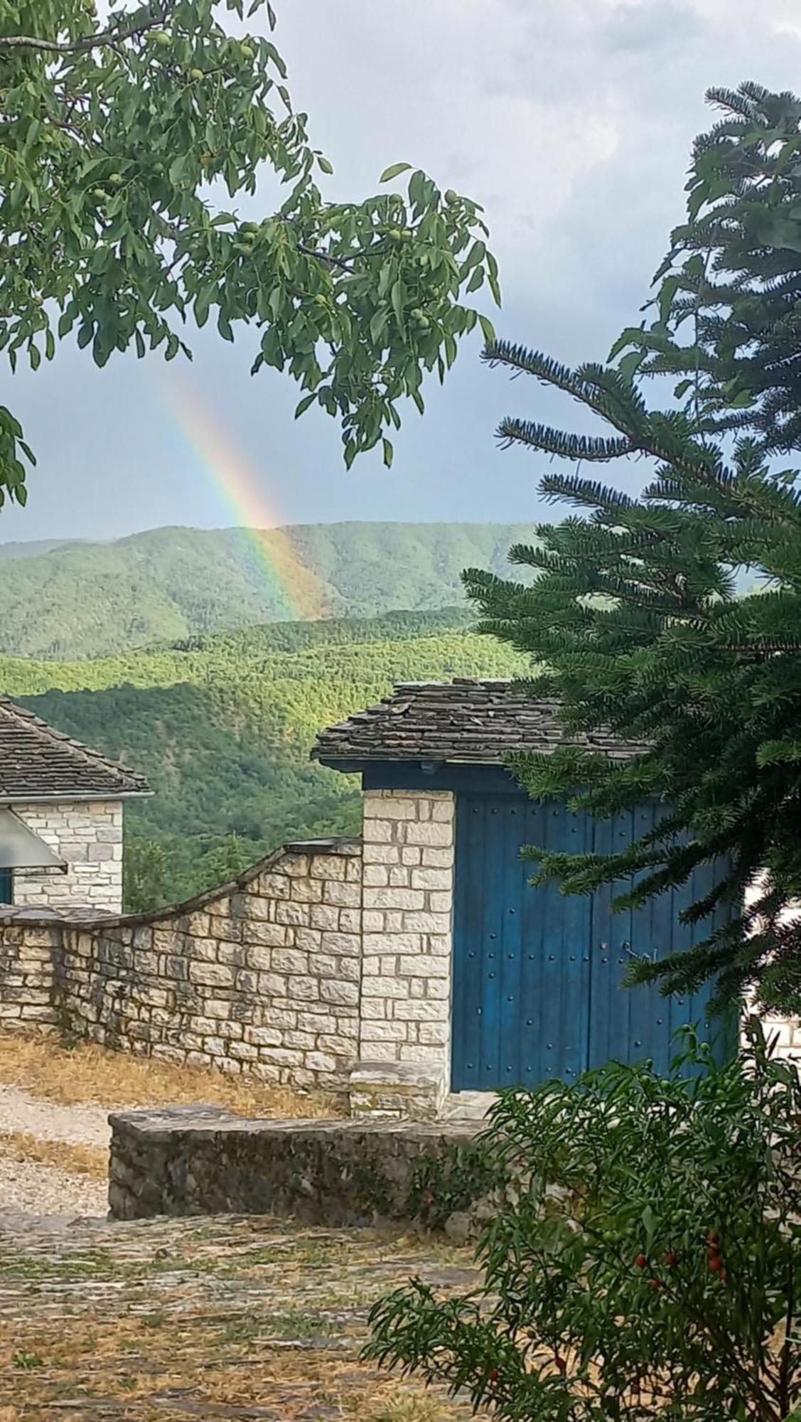 Guesthouse Selini Vitsa Buitenkant foto