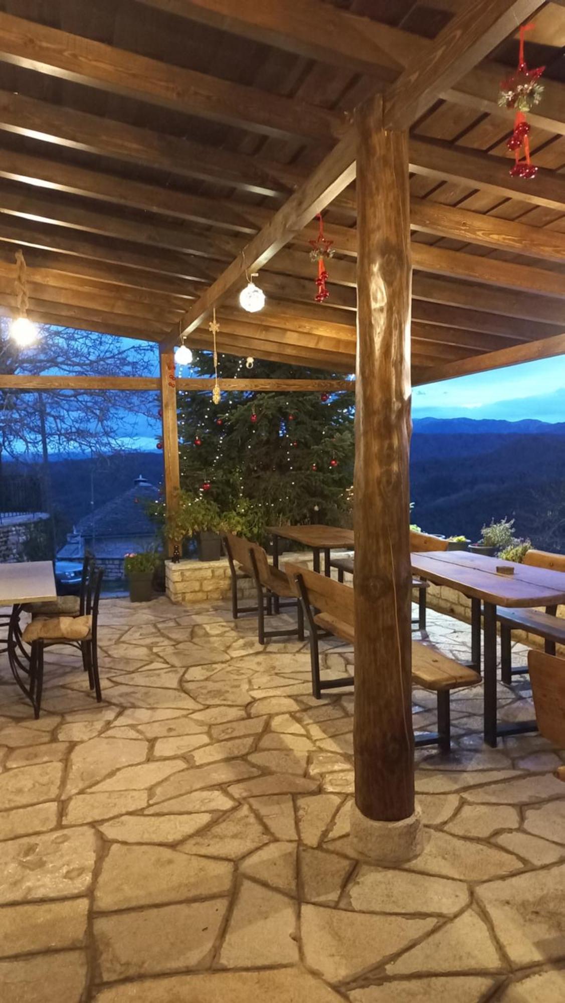 Guesthouse Selini Vitsa Buitenkant foto
